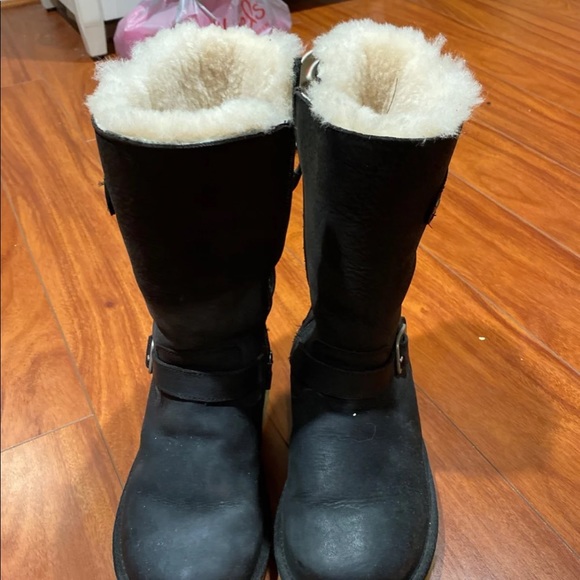 Ugg boots - Picture 2 of 3